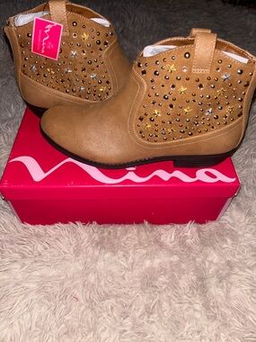Nina Tan Star & Stud Ankle Booties
